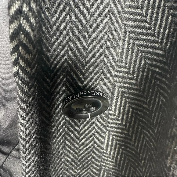 Diane Von Furstenberg Georgica Herringbone Wool Blend Blazer Size 10 - Picture 6 of 11